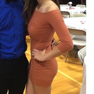 Forever 21 Off the Shoulder Bodycon Dress (small)